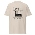 Klassisches Unisex T-Shirt München „Love City Lights“ – Stylische Skyline Silhouette der Weltstadt mit Herz